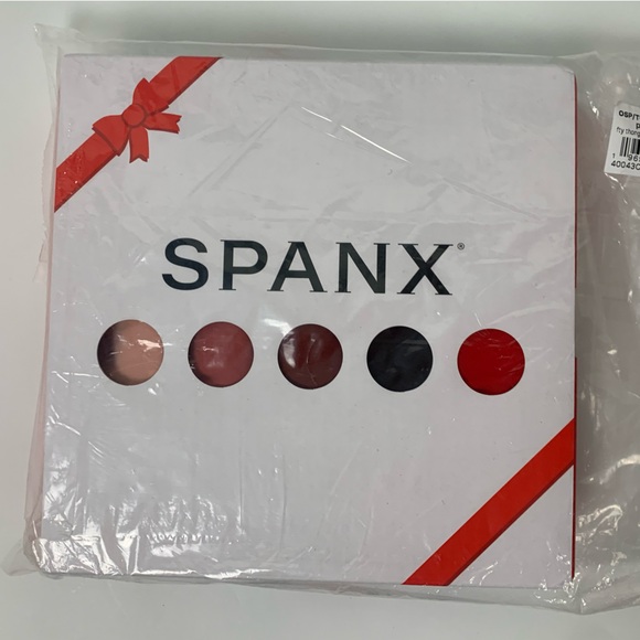 NWT Spanx Set Of 5 Seamless Thong Panties Underwear One Size Plus - Picture 1 of 3